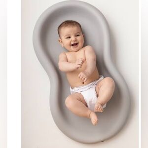 Keekaroo Peanut Changer Grey – Easy-to-Clean Changing pad